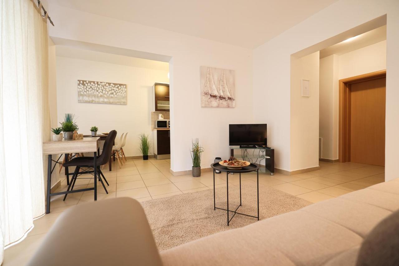 פטרצ'אנה Luxury Villa Nada With Pool מראה חיצוני תמונה