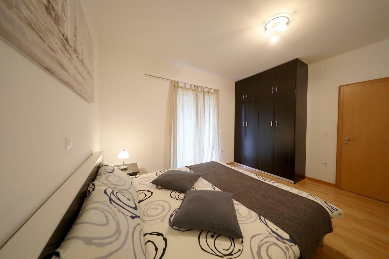 פטרצ'אנה Luxury Villa Nada With Pool מראה חיצוני תמונה