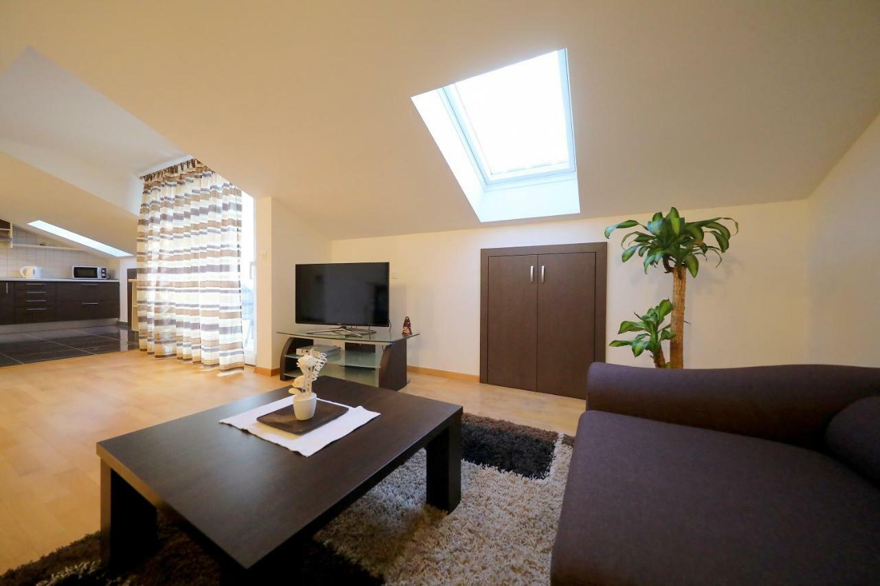 פטרצ'אנה Luxury Villa Nada With Pool מראה חיצוני תמונה